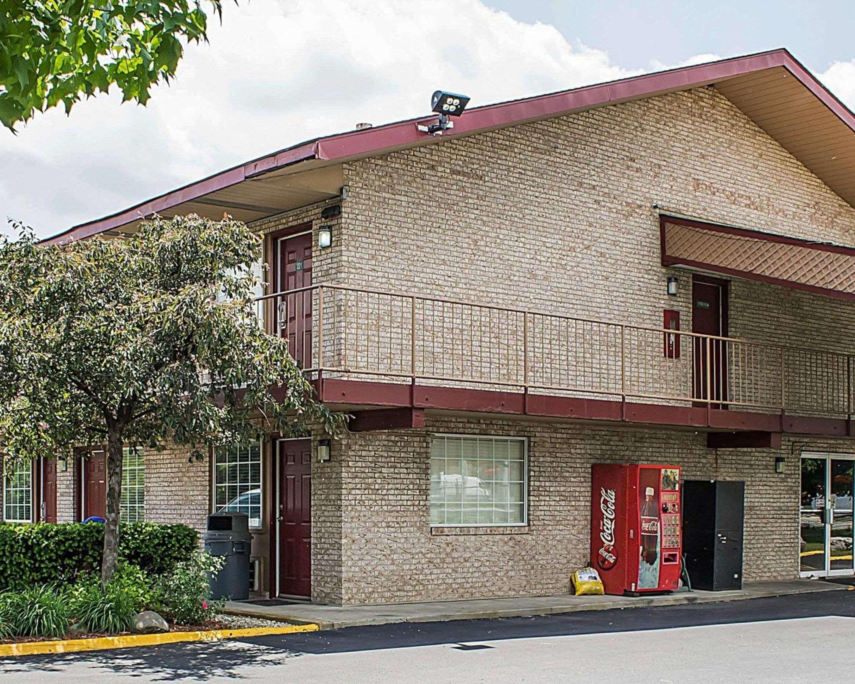 Econo Lodge Columbus Esterno foto