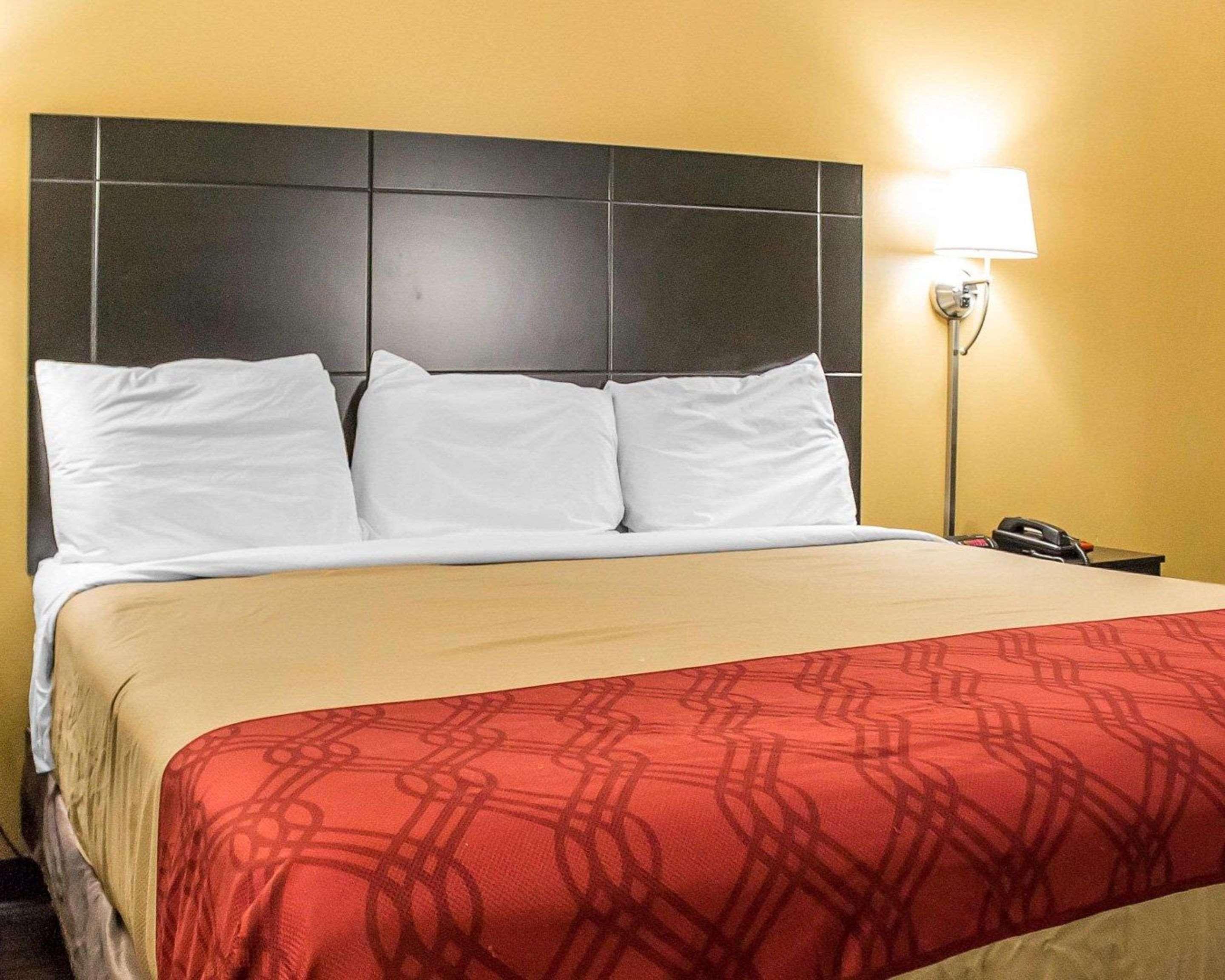 Econo Lodge Columbus Esterno foto